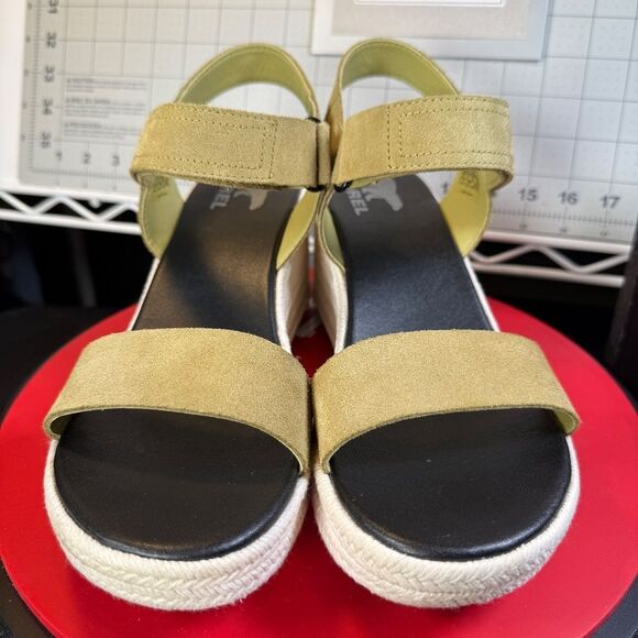 SOREL® | CAMERON™ WEDGE SANDAL | OLIVE/BLK/OFF-WHT | SUEDE | XLNT | - Picture 5 of 16